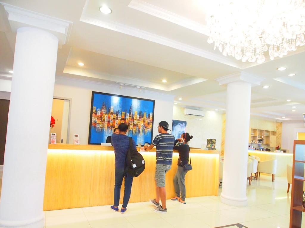 Maven Fatmawati Hotel Jacarta Exterior foto