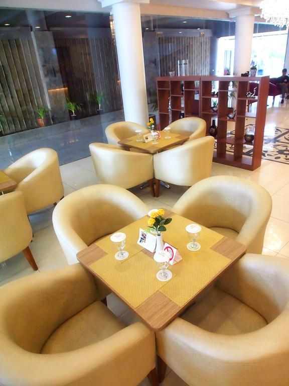 Maven Fatmawati Hotel Jacarta Exterior foto
