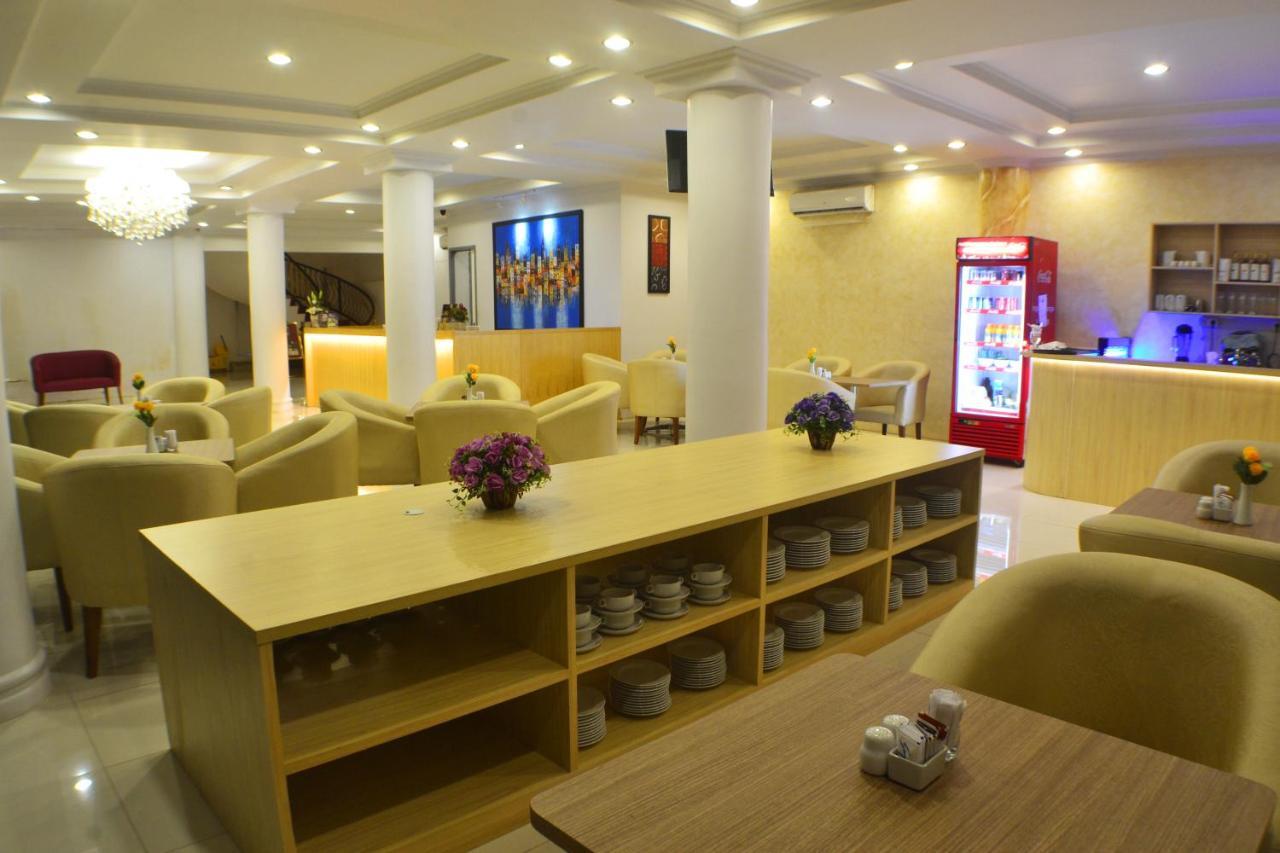 Maven Fatmawati Hotel Jacarta Exterior foto